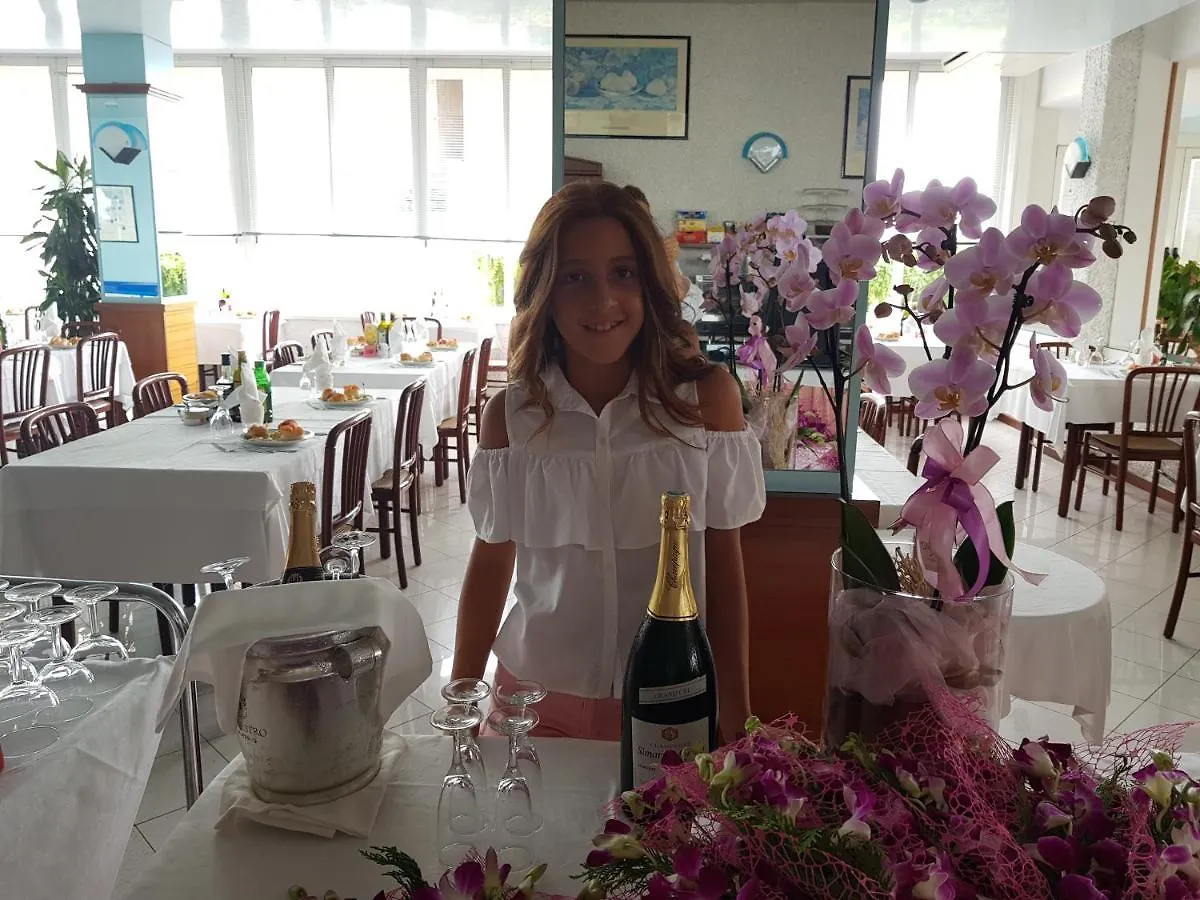 ***  Hotel Driade Sul Mare Rimini İtalya